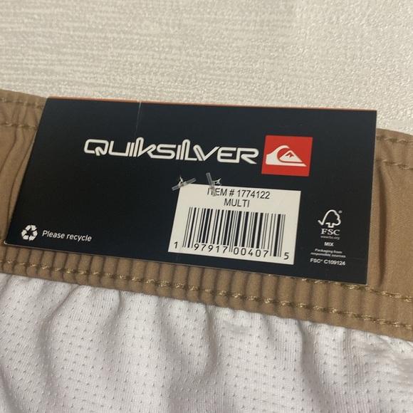 QUIKSILVER Men’s Swim Trunks Size XXL - Picture 7 of 9